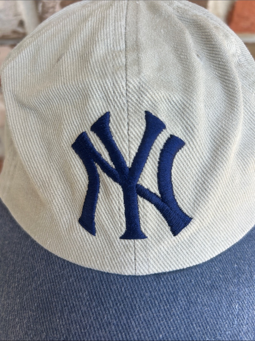 Vintage New York Yankees two tone baseball cap excellent condition never worn - Picture 5 of 7